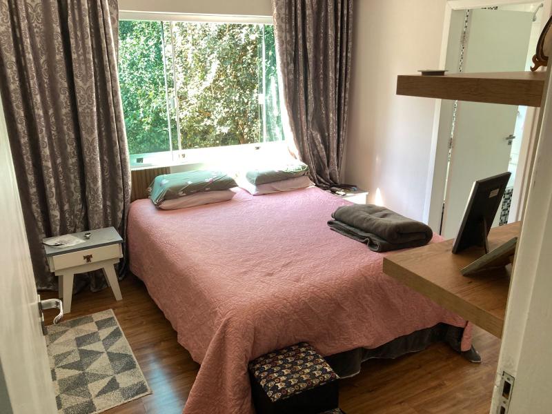 Excelente casa em condomínio fechado